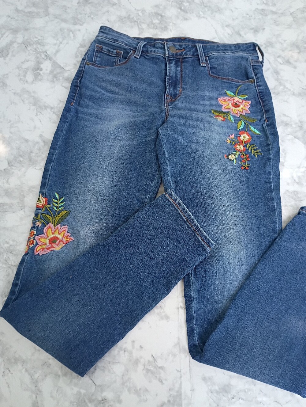Old Navy Light Blue Rockstar Mid-Rise Jeans with Brown Stitching